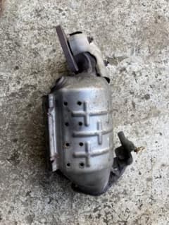 日産　ルークスターボ触媒　ML21S パレットのサムネイル