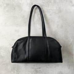 北欧暮らしの道具店 一田憲子さんとつくったラウンドレザーバッグ BK