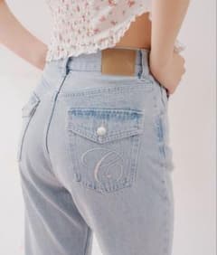 ロゴ刺繍フレアデニムのサムネイル