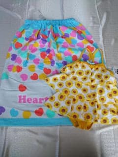 95サイズ ひまわりワンピース水着 巻きタオルのサムネイル