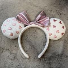 匿名配送】ディズニー カチューシャ スパンコール 白ピンク ハート