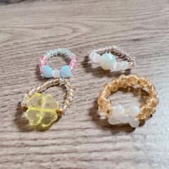 ハンドメイド ビーズリング ビーズ指輪 クローバー リボンのサムネイル