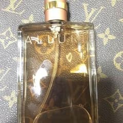 CHANEL 香水のサムネイル