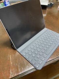 APPLE 11インチiPadPro用 Smart Keyboard Folioのサムネイル