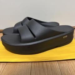OOFOS OOmega OOahh ウーメガウーアー リカバリーサンダル 28 - メルカリ