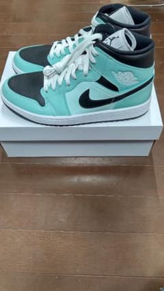 NIKE  WMNS AIR JORDAN 1 MID 'AQUA BLACK'のサムネイル