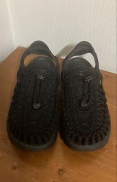 キーン　KEEN ウィメンズ ユニーク アストリア 23.5cm 黒サンダルのサムネイル