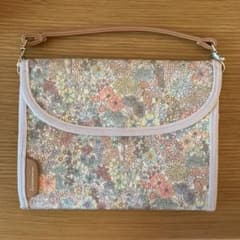 美品 アフタヌーンティー母子手帳ケースのサムネイル