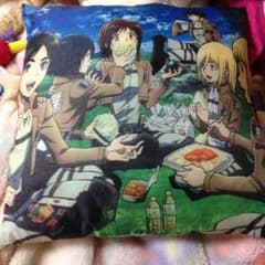 進撃の巨人 セブン限定クッションのサムネイル