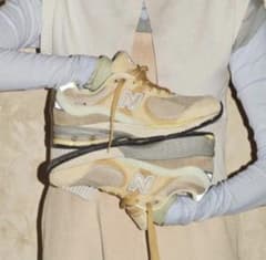 AURALEE × NEW BALANCE ML2002Rのサムネイル