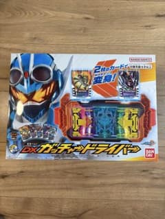 マ*ン様 仮面ライダーガッチャード　DXガッチャードライバー バンダイのサムネイル