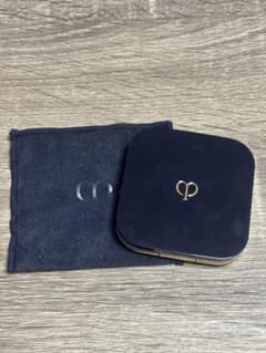 Clé de Peau Beauté プードルコンパクトエサンシエルnのサムネイル