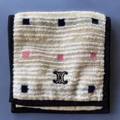 メルカリ便♡CELINE♡セリーヌ♡ジャガード ボアシーツ♡ロゴ刺繍♡雪の結晶 新品未使用 セリーヌ CELINE タオルエチケットポーチ ポケチーフ