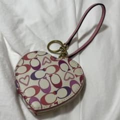 COACH ハート型 ポーチのサムネイル