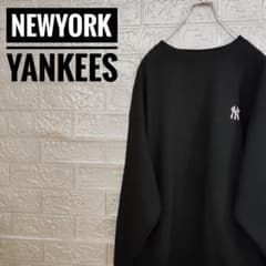 MLBニューヨークヤンキース刺繍ロゴ古着スウェットトレーナー黒L