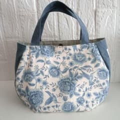ハンドメイド　トートバッグ　コロリンバック　ハチ鳥　花柄のサムネイル