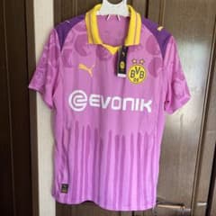 新品タグ付き　PUMA BVB 09 サッカーユニフォーム ピンク　M 新品タグ付き PUMA BVB 09 サッカーユニフォーム ピンク M - メルカリ