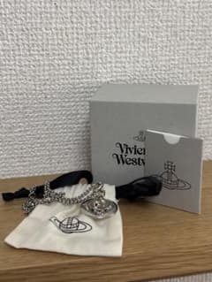Vivienne Westwood オーブ ネックレス シルバーカラーのサムネイル