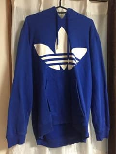 adidasパーカーのサムネイル