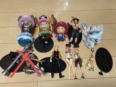 ワンピースフィギア　9体まとめ売りのサムネイル