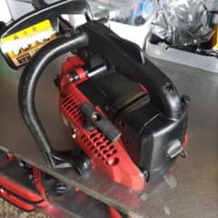 ゼノアG250スーパーこがる分解して清掃洗浄して組み上げてます - メルカリ