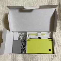 Nintendo 任天堂 DS-i DSI 本体 ライムグリーン ソフトのサムネイル