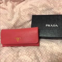 PRADA 美品 財布のサムネイル