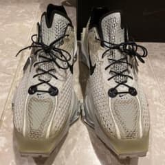 【6月末まで値下げ】NIKE ZOOM MMW4 ストーン　25.5cmのサムネイル