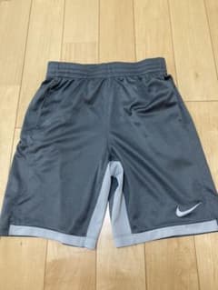 NIKE ナイキ ハーフパンツのサムネイル
