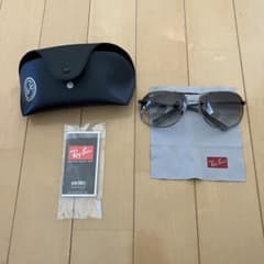 Ray-Ban サングラス アビエーターのサムネイル