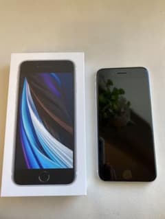 iPhone SE 本体のサムネイル