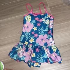 ラスティ　女の子　水着　110のサムネイル