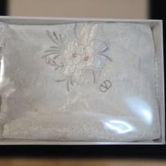 ヴァレンチノ　テーブルクロス 130x170 cm