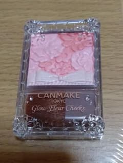 CANMAKE Glow Fleur Cheeks 18のサムネイル