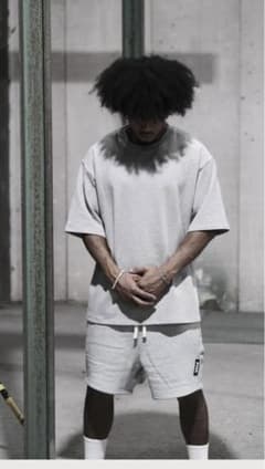 PVOT Solitude Tシャツのサムネイル