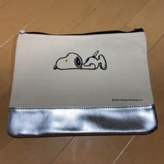 スヌーピーのポーチのサムネイル