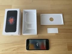 り*様 Apple iPhone SE 32GB Space Gray 本体のサムネイル