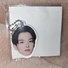 TREASURE アサヒ 顔アクキー - メルカリ