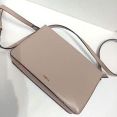 美品 FURLA フルラ ショルダーバッグのサムネイル