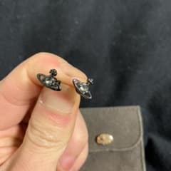 Vivienne Westwood ピアス　両耳のサムネイル