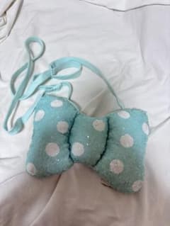 Minnie Mouse リボン型 ポシェット スパンコールのサムネイル