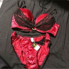 訳ありランジェリー ブラジャー&ショーツSetのサムネイル