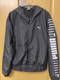 PUMA 中綿入り フード付き ジャケット ジャンパー 黒　Mサイズのサムネイル
