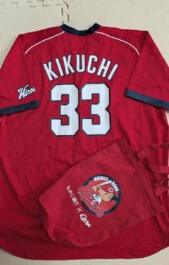 菊池涼介 33 赤 Carp ユニフォームのサムネイル