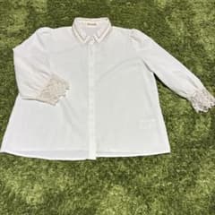 ミッシュマッシュ 白シャツ　レース　七分袖のサムネイル