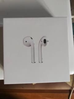 AirPods with Charging Case 第2世代のサムネイル