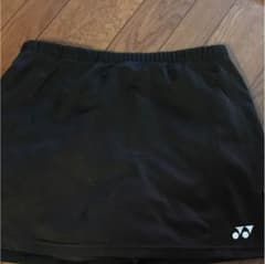 YONEX スコート  黒 Lのサムネイル