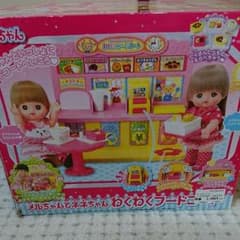 メルちゃんフードコートのサムネイル