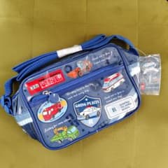 【未使用】トミカ　ショルダーバッグのサムネイル