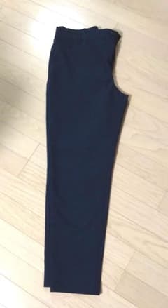 無印良品　吸汗速乾　ストレッチテーパードパンツのサムネイル